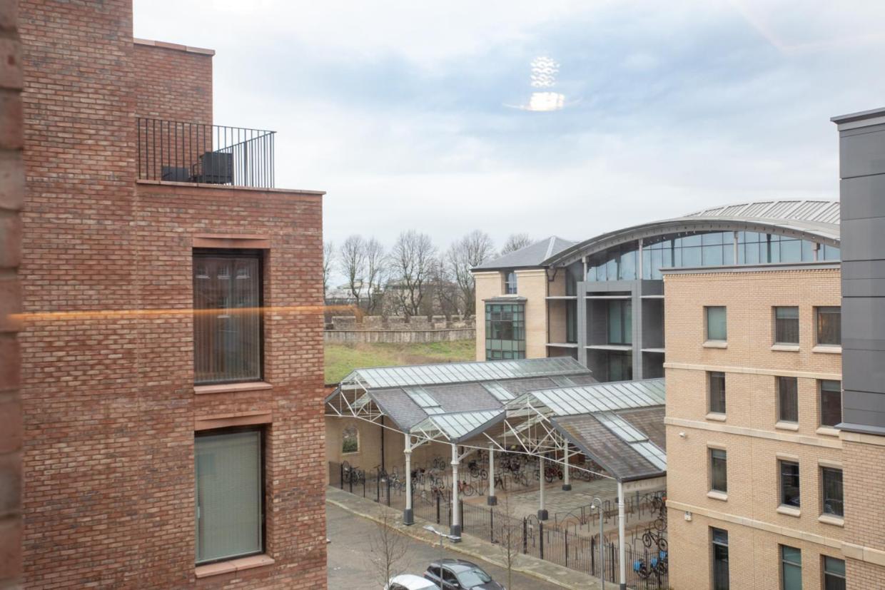 Luxury 2 Bedroom Apartment With Free Parking In The Heart Of York Exterior foto