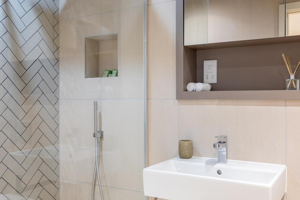 Luxury 2 Bedroom Apartment With Free Parking In The Heart Of York Exterior foto