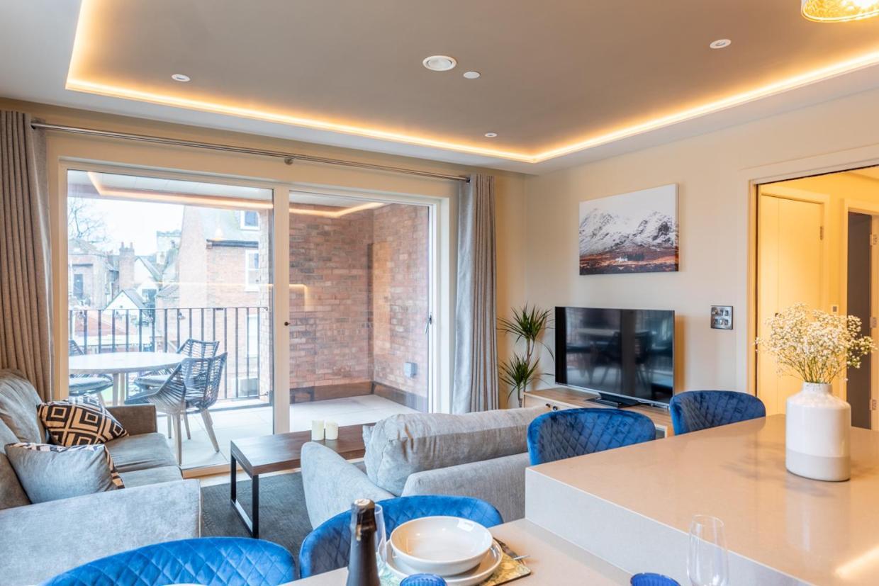 Luxury 2 Bedroom Apartment With Free Parking In The Heart Of York Exterior foto