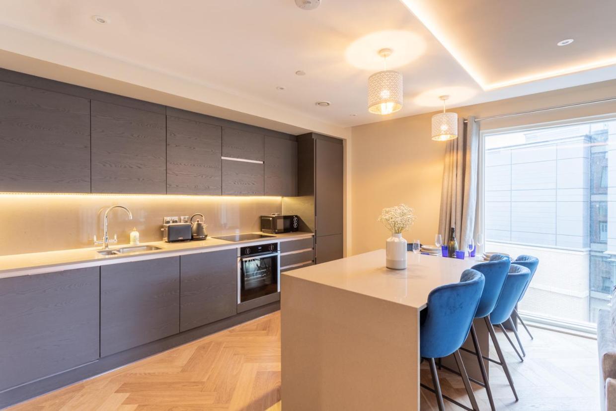 Luxury 2 Bedroom Apartment With Free Parking In The Heart Of York Exterior foto